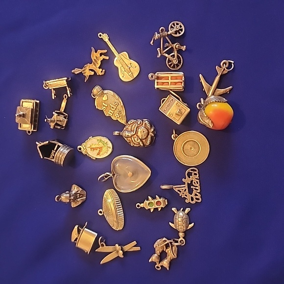Lot Of 24 Sterling Silver Braclet Charms Vintage - Picture 4 of 5
